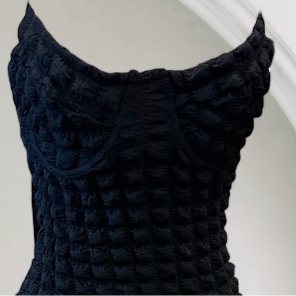 Jumpsuit/Romper - Picture 2 of 4